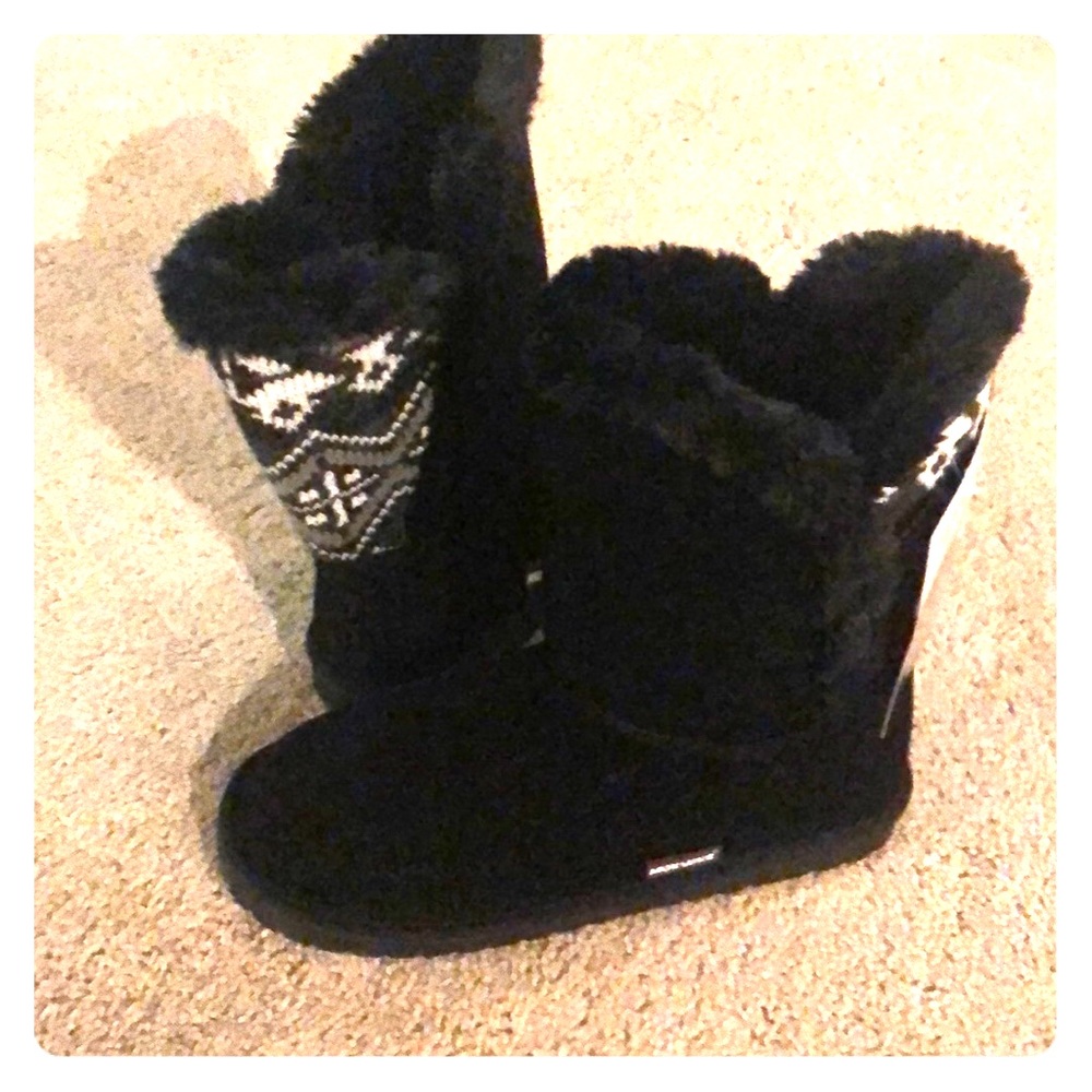 Muk Luks boots